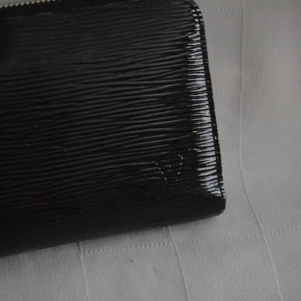 Louis Vuitton Black Patent Epi Zippy Zip  Around Organizer Wallet